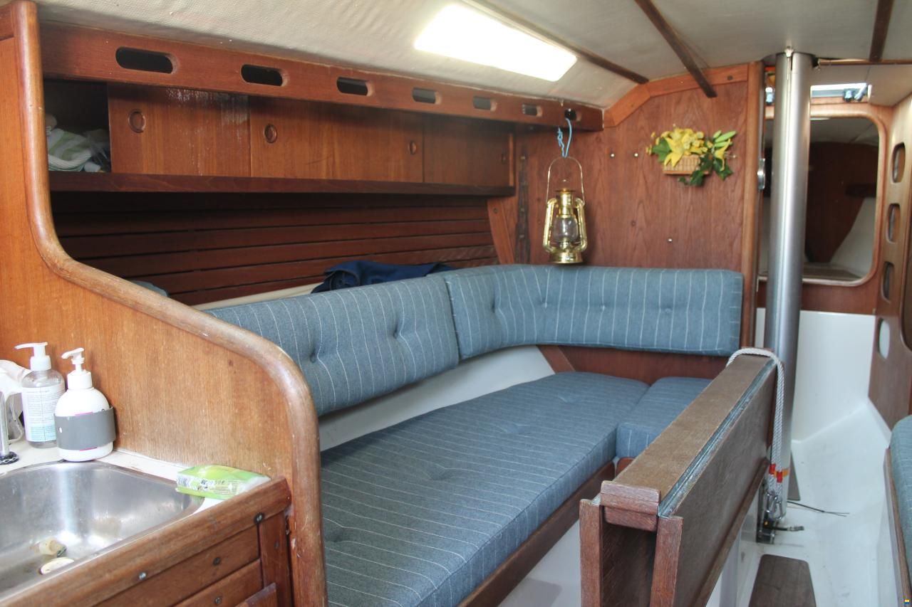 Helmsman Lady Helmsman