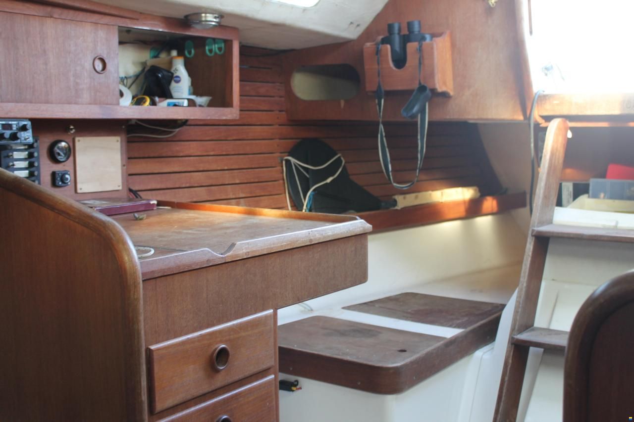 Helmsman Lady Helmsman