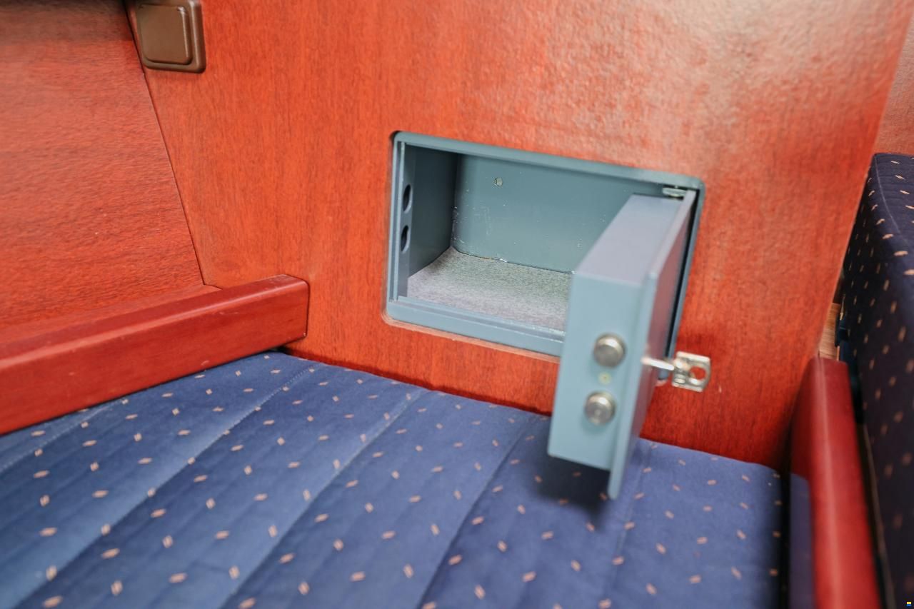 Harmony 38 Vintage