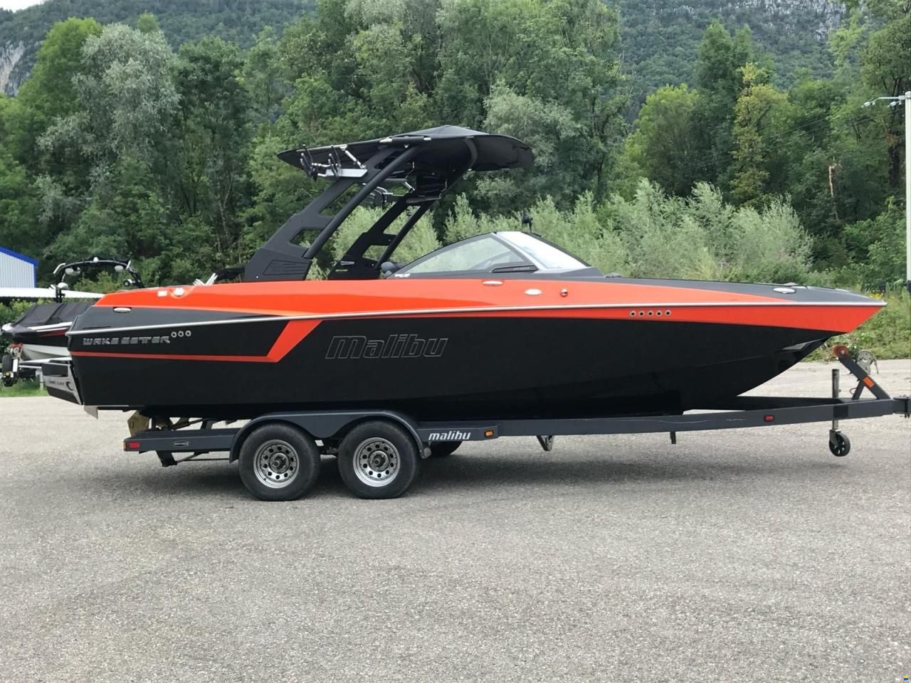 Malibu WAKESETTER 22 MXZ