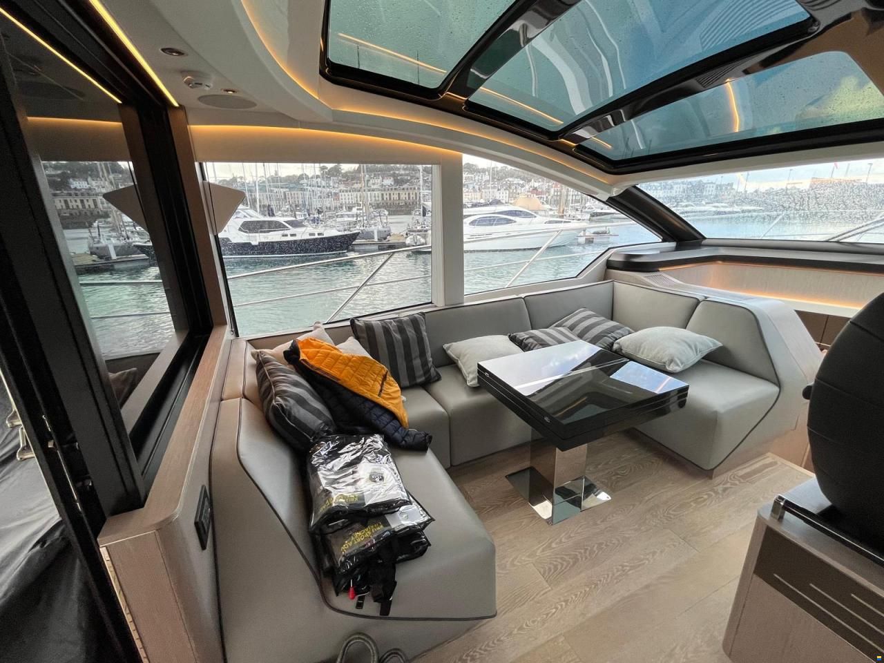 Sunseeker Predator 60 EVO