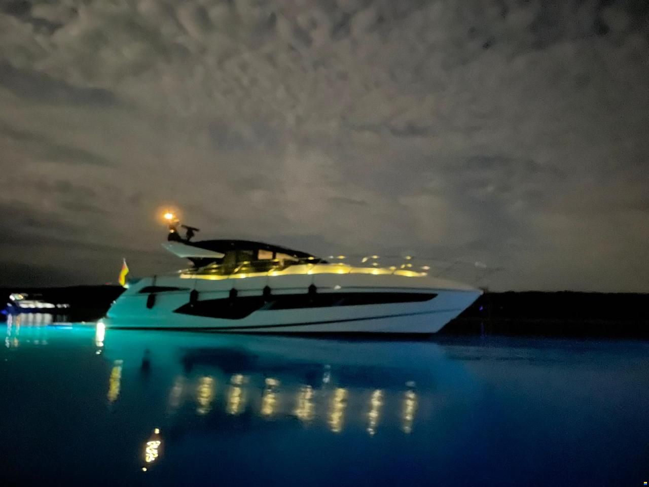 Sunseeker Predator 60 EVO