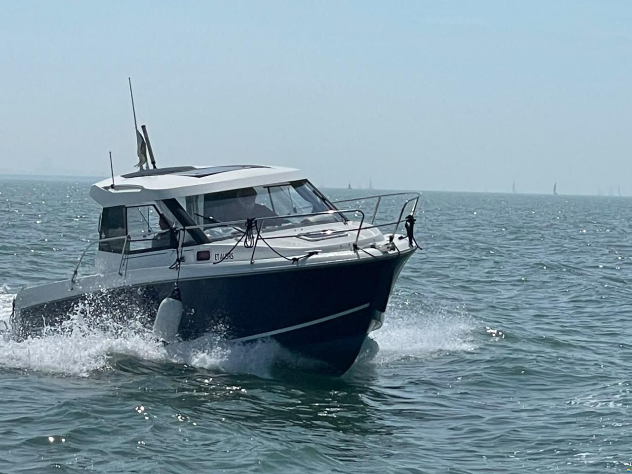 Jeanneau Merry Fisher 755