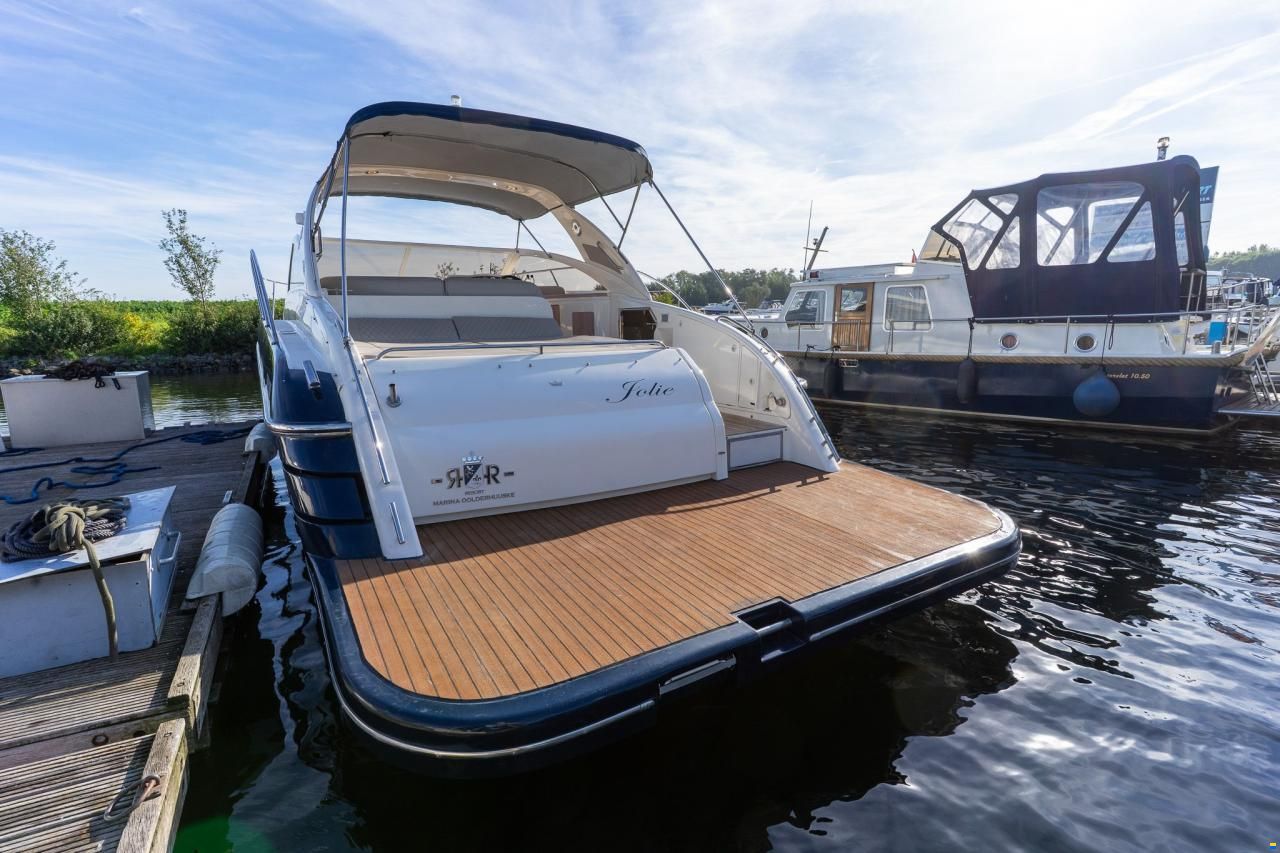 Princess V42