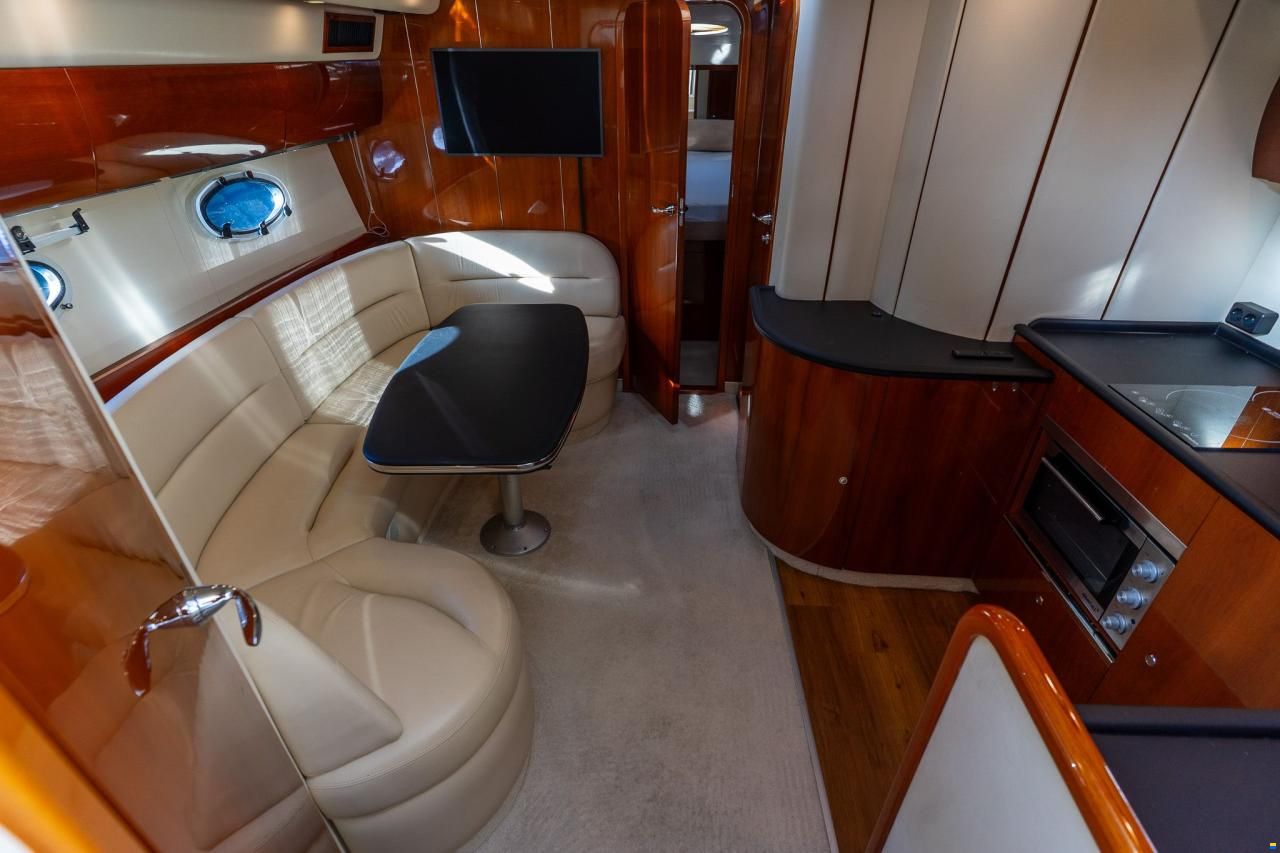 Princess V42