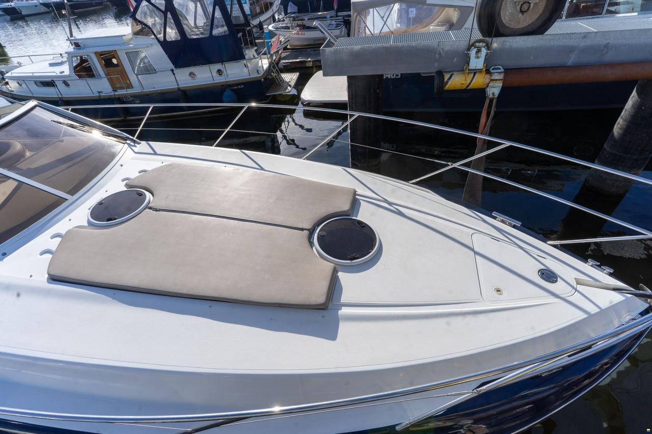 Princess V42