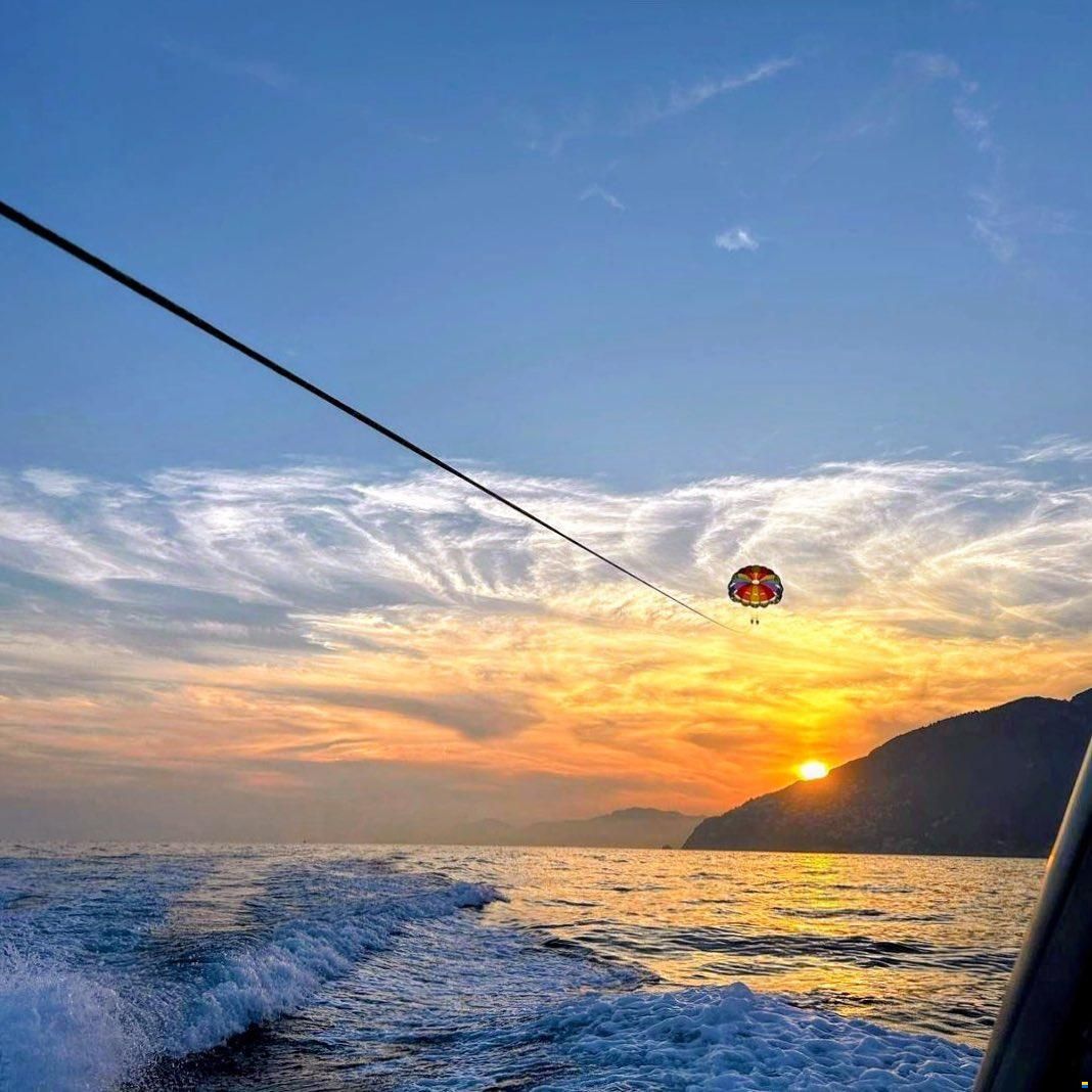 Mercan 32 Parasailing