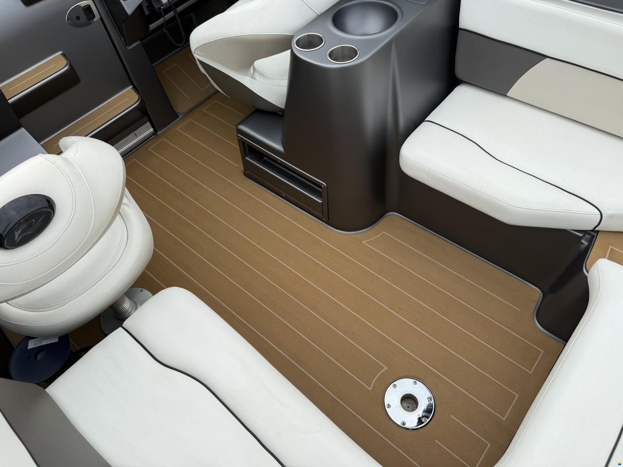 Rinker 262 Captiva