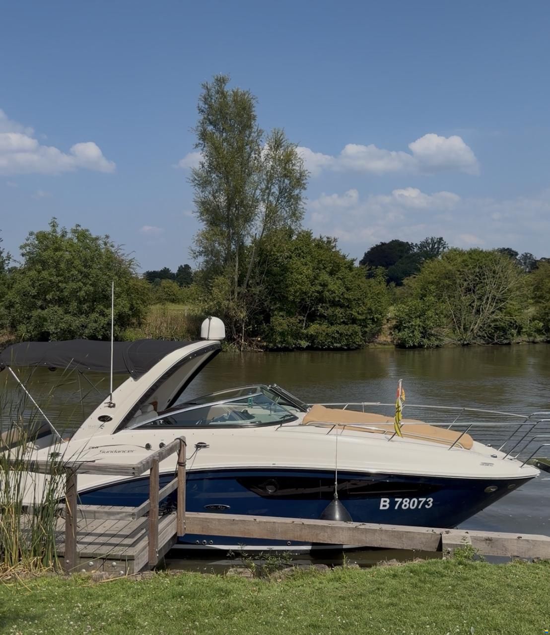 Sea Ray Sundancer 265