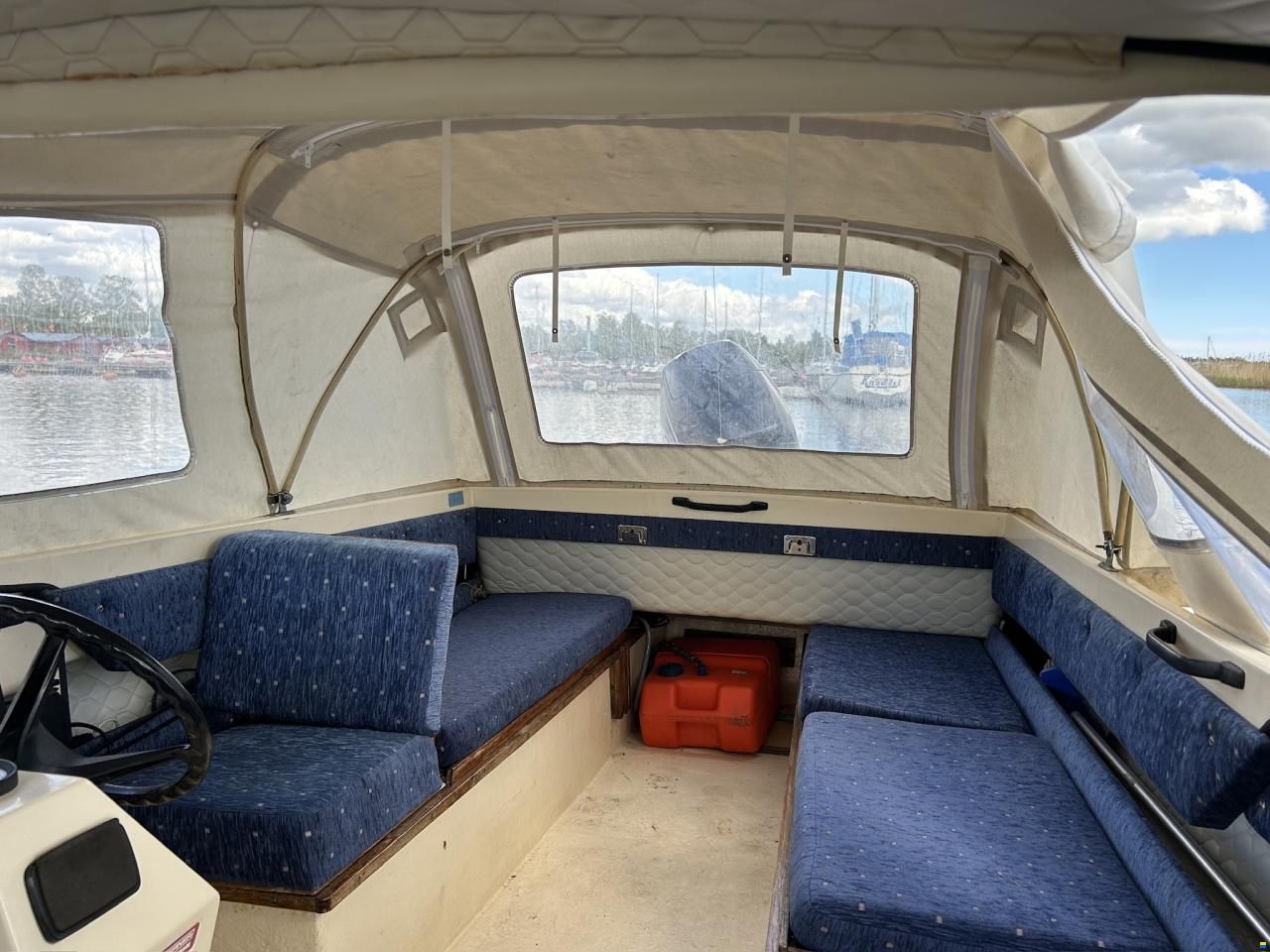 Uttern 560HT