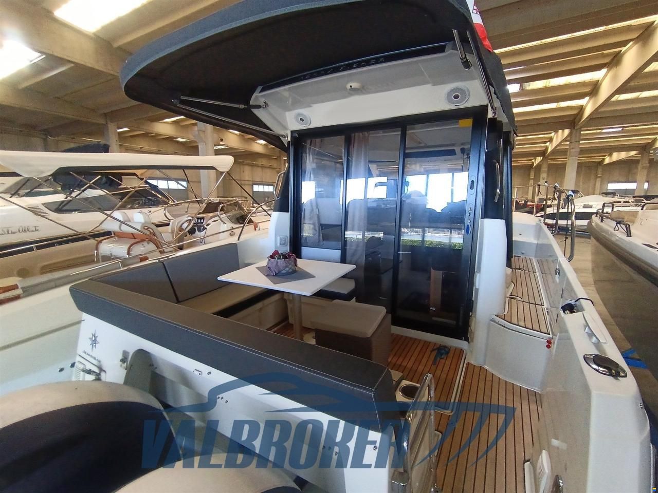 Jeanneau Merry Fisher 895