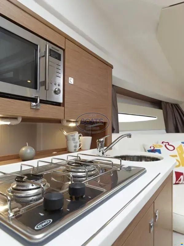 Jeanneau LEADER 8