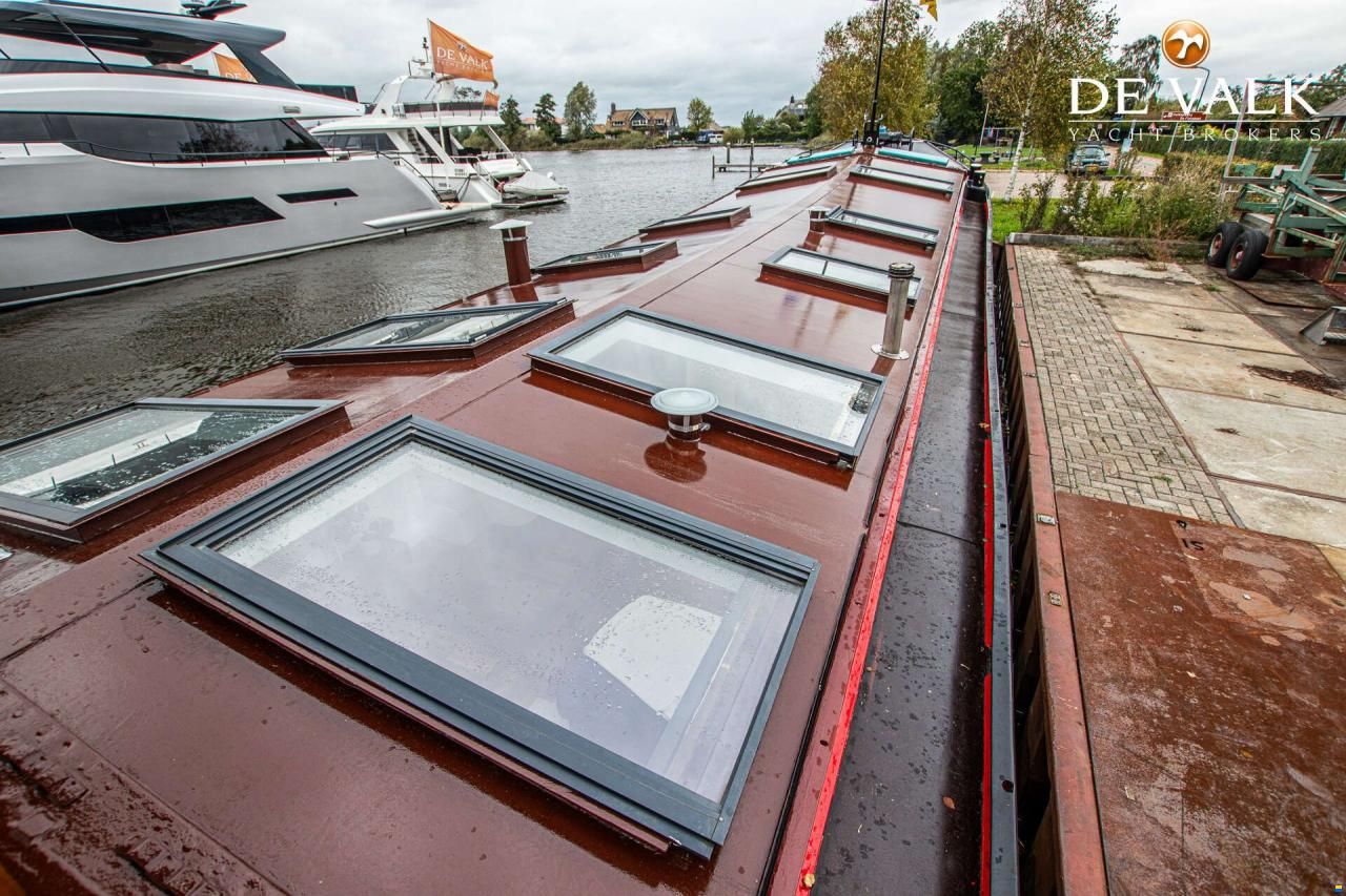 Luxe motor 28M