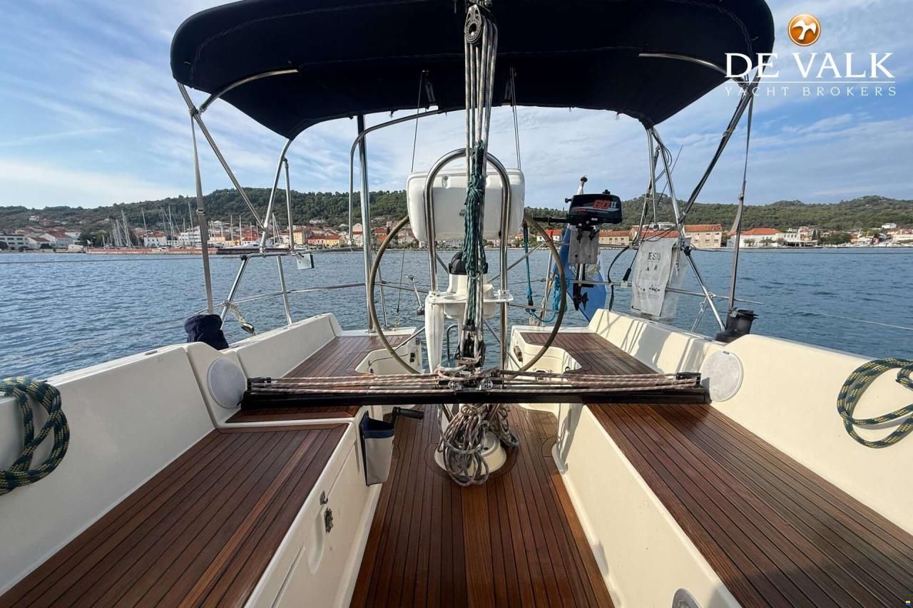 Hanse 371