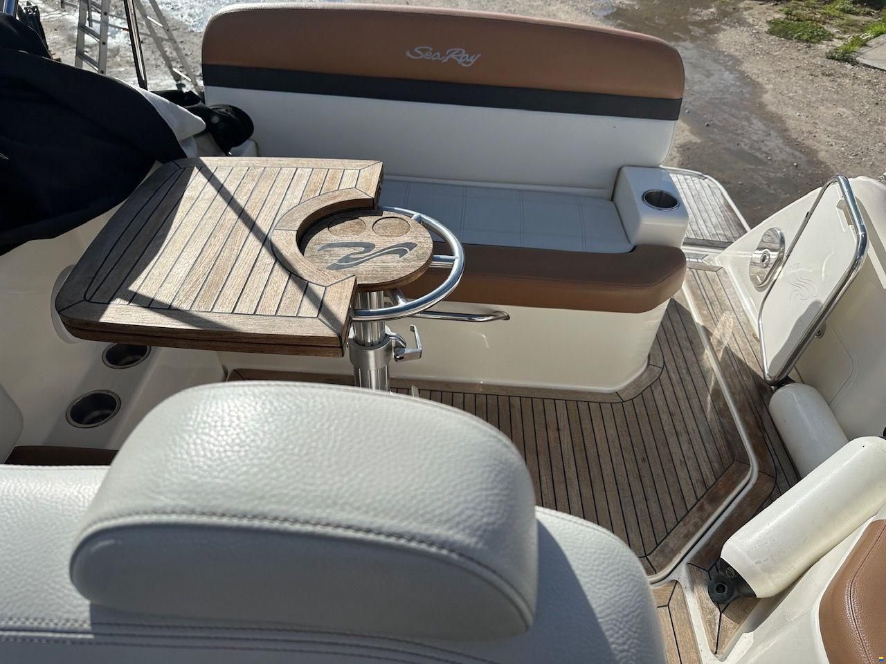 Searay 265 Sea Ray 265 Sundancer 2015 &ndash;