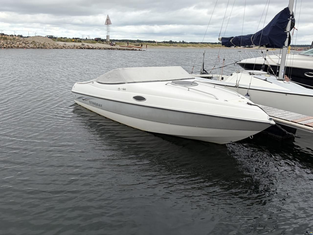 Stingray 200 CS med 4,3 L V6 225 HK Volvo Penta