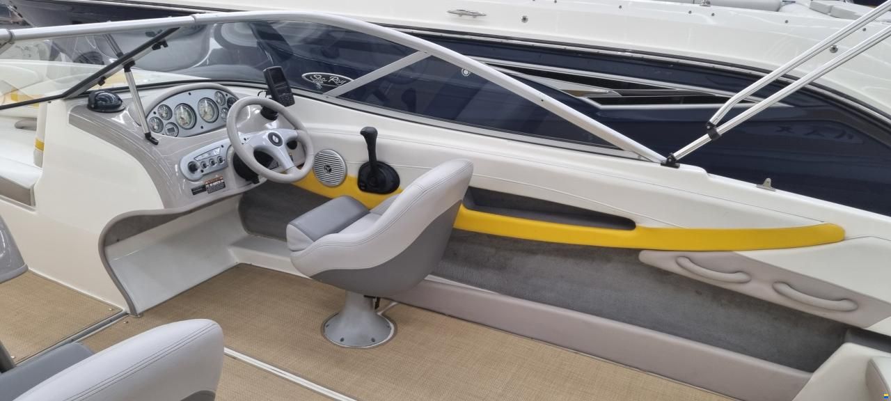 Maxum 2000 SR3