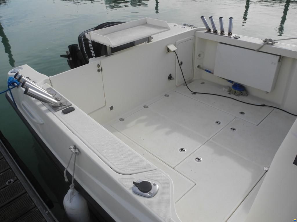 Quicksilver 755 Pilothouse