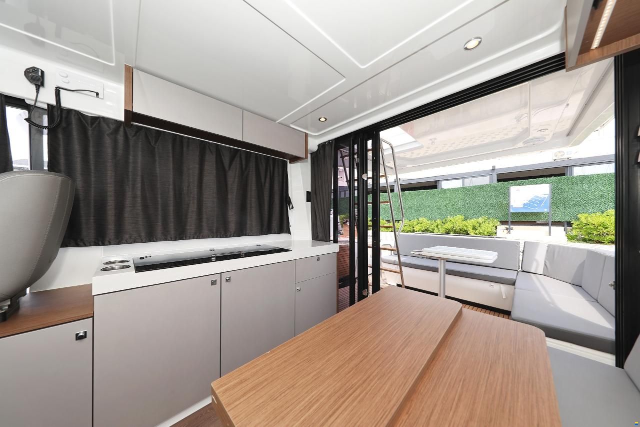 Beneteau Antares 11 FLY