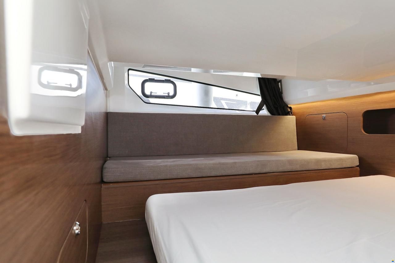 Beneteau Antares 11 FLY