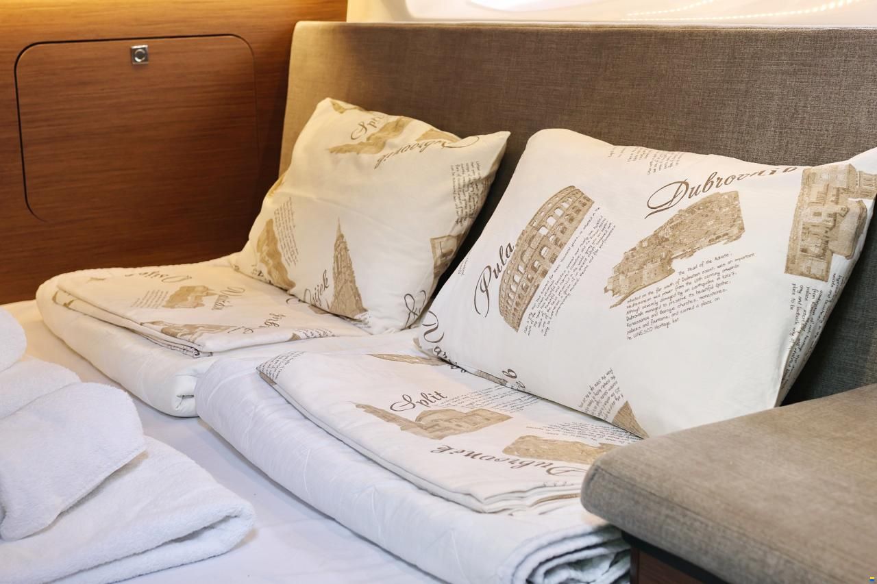 Beneteau Antares 11 FLY