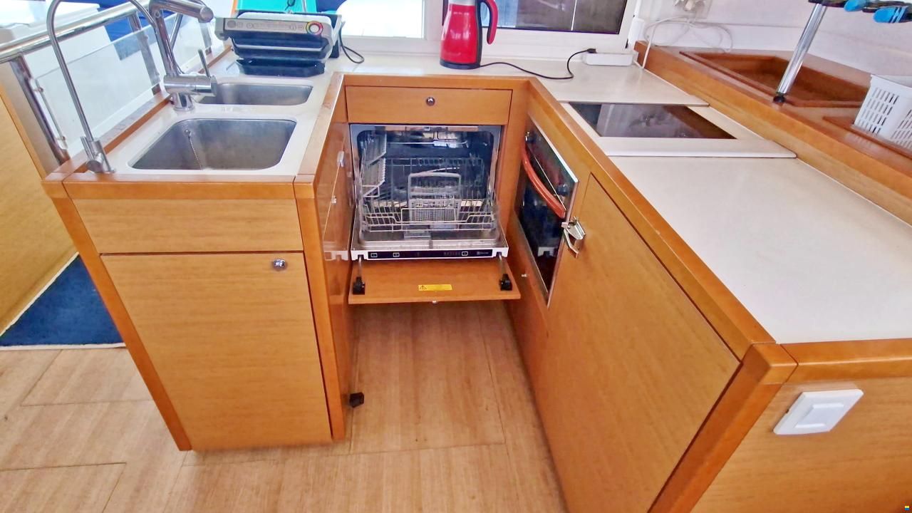 Lagoon 450F