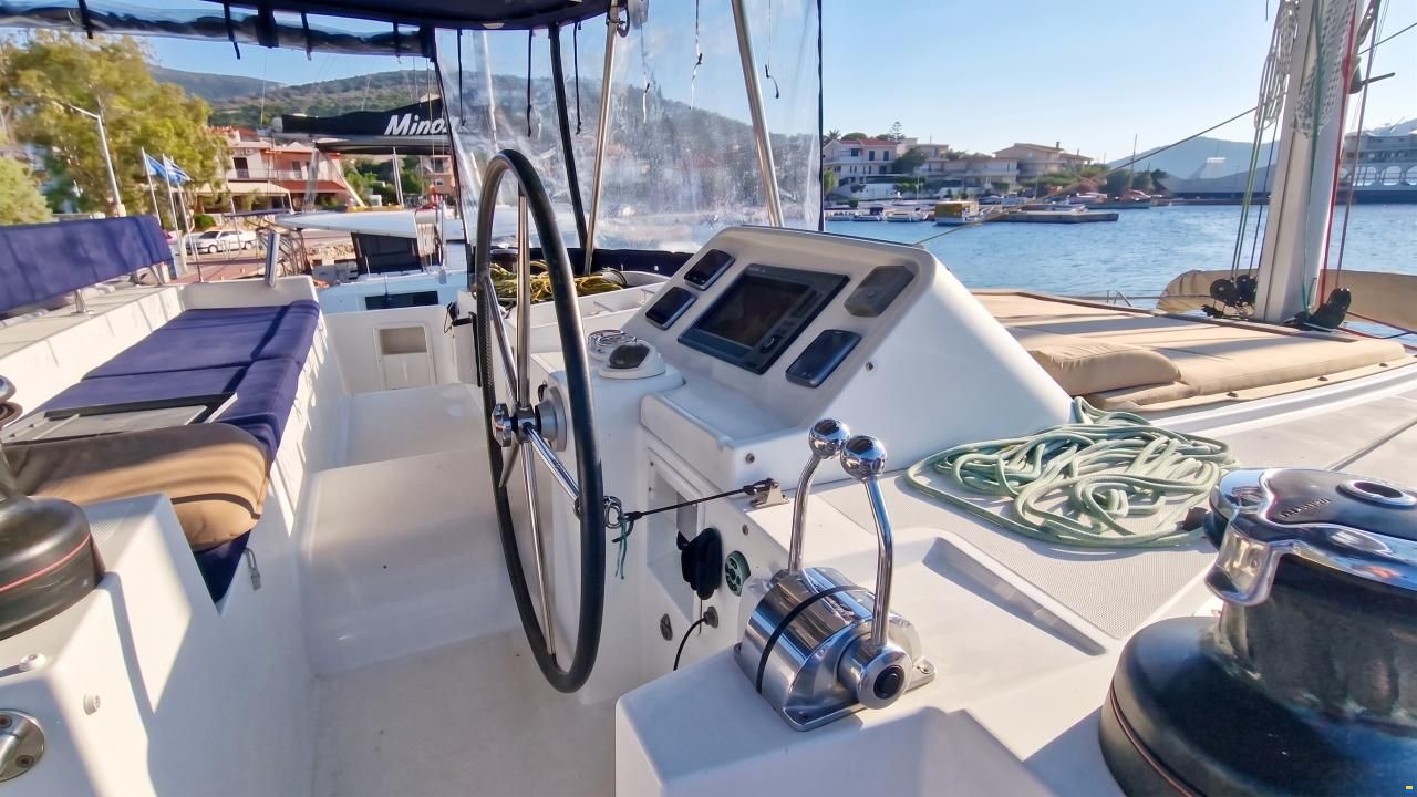 Lagoon 450F