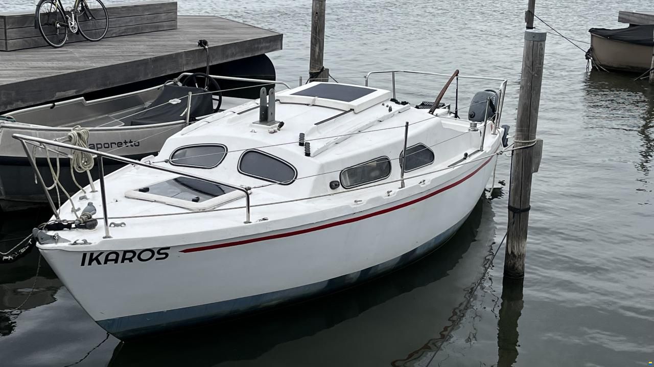 Hurley 20