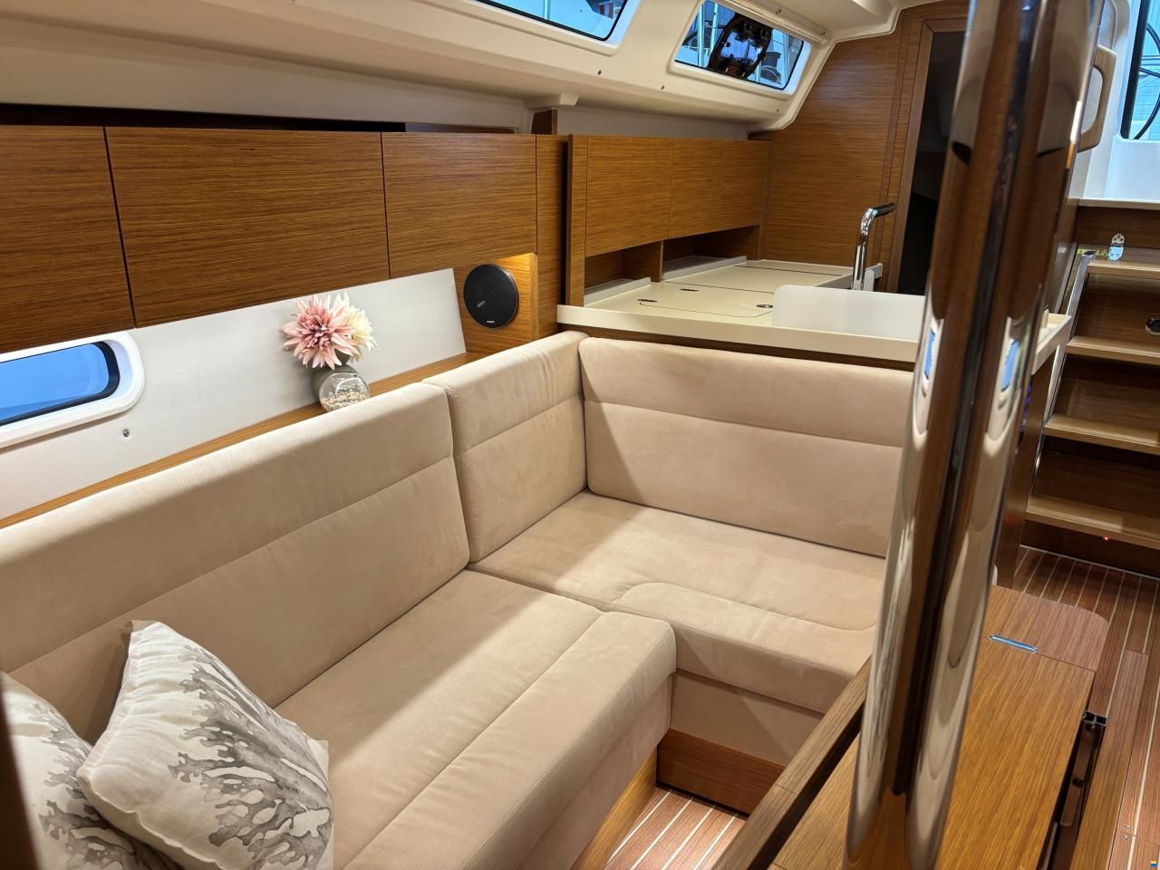 Hanse 348