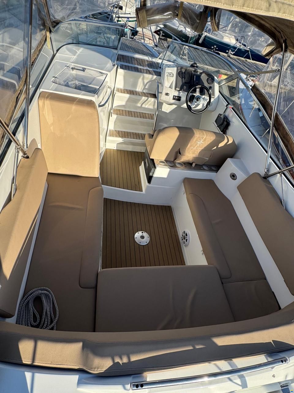 Jeanneau Cap Camarat 7.5 DC