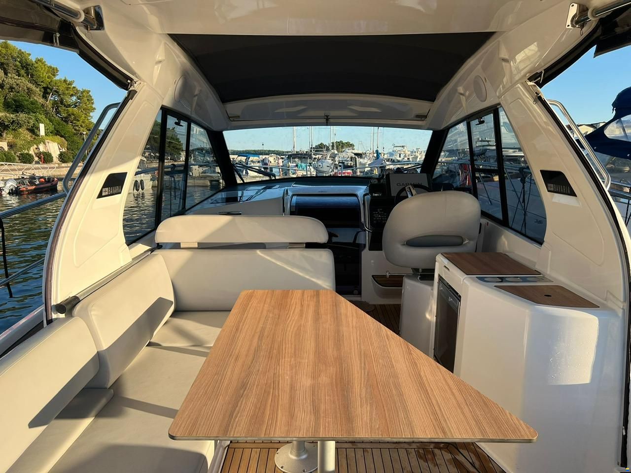 Bavaria S33 HT