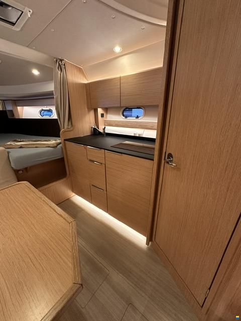 Bavaria S33 HT