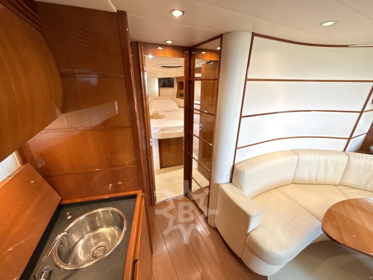 Pershing 50'