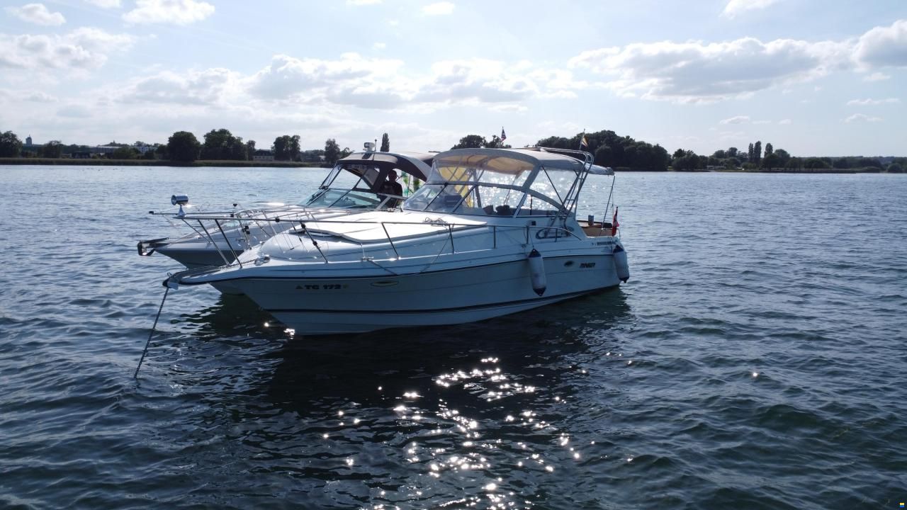 Rinker Fiesta Fee 280