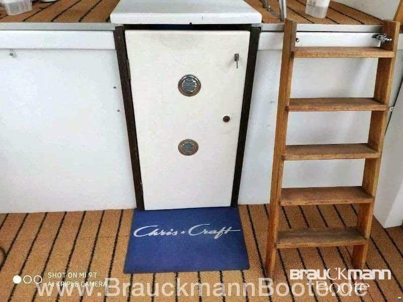 Chris Craft Catalina