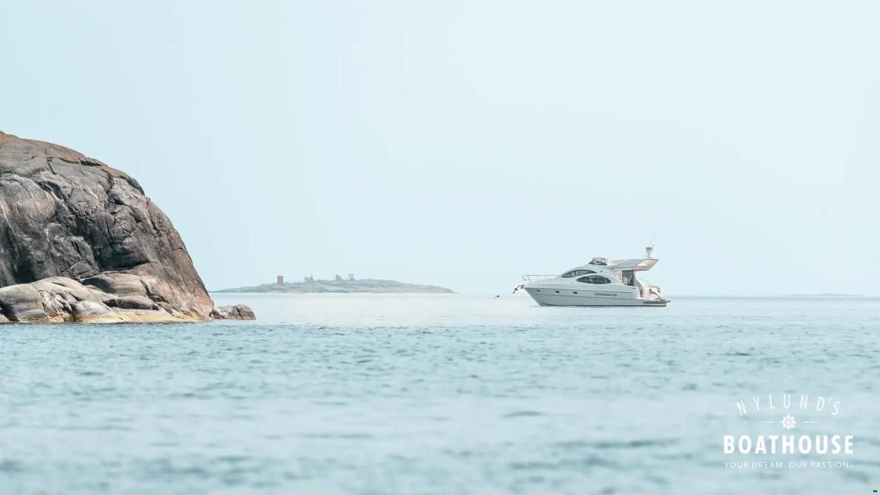 Azimut 42 Fly