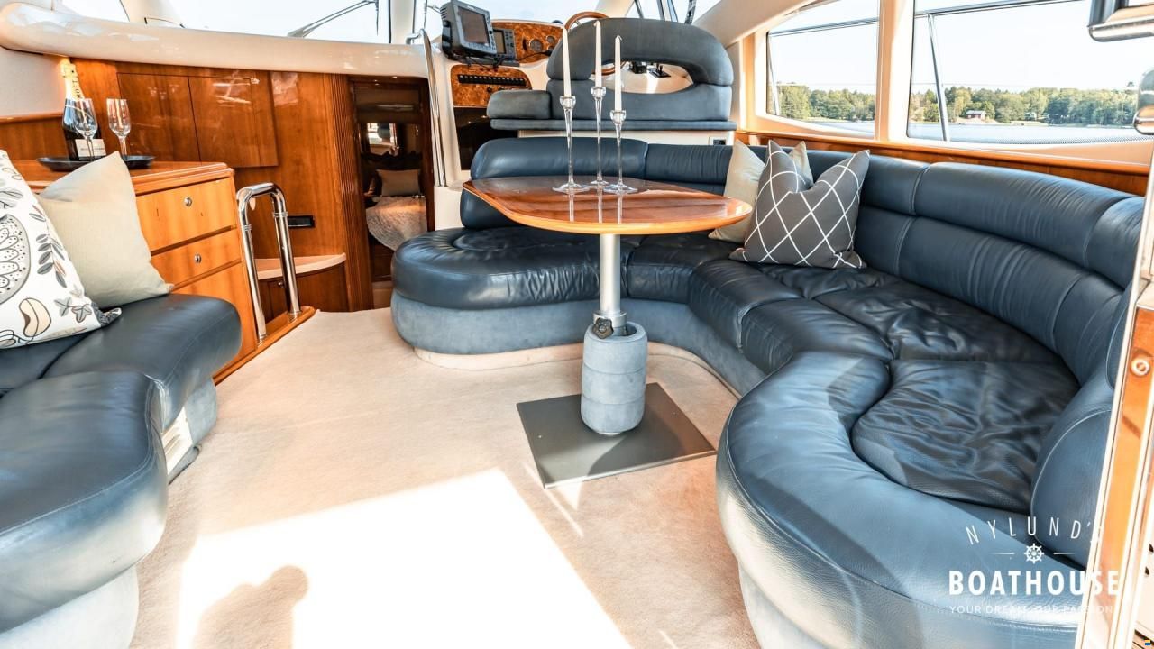 Azimut 42 Fly
