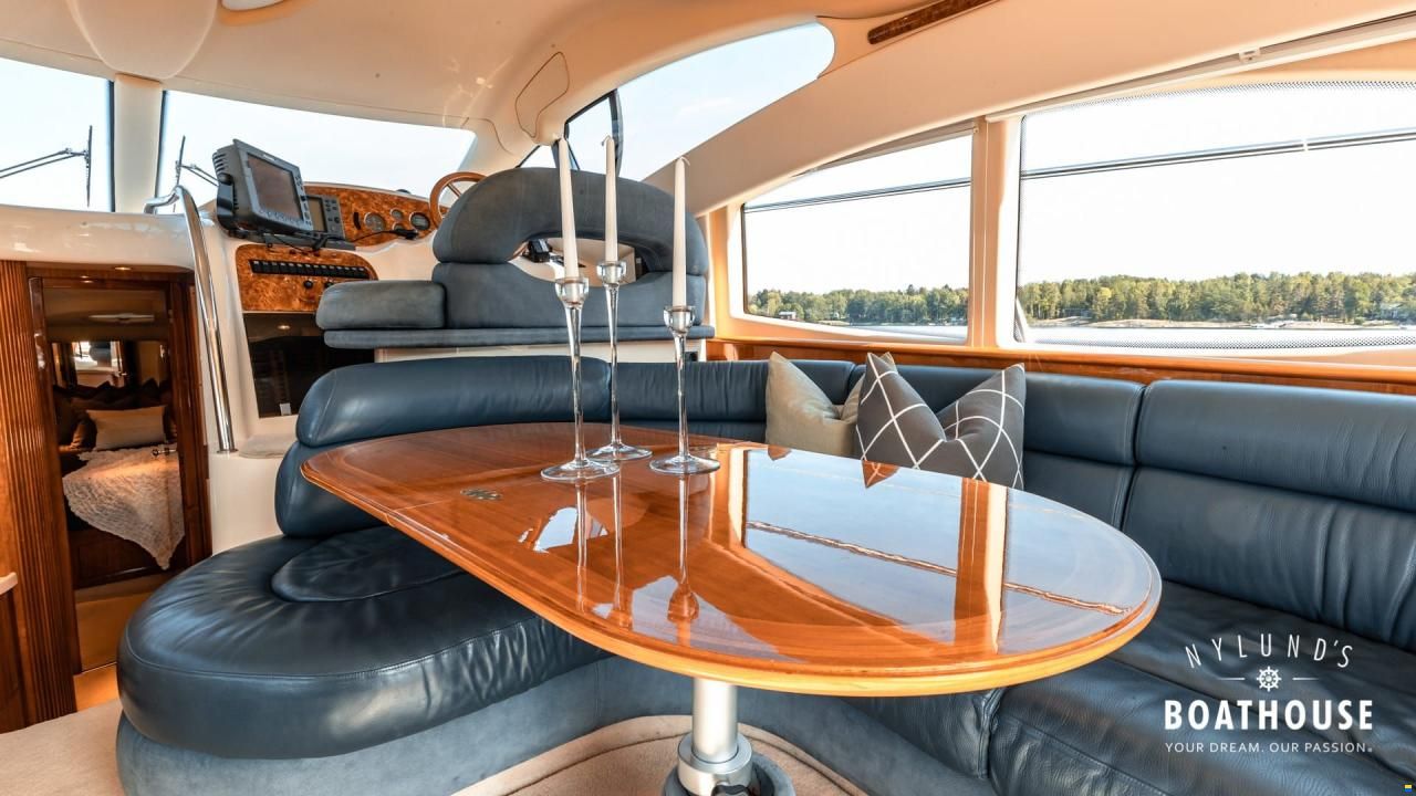 Azimut 42 Fly