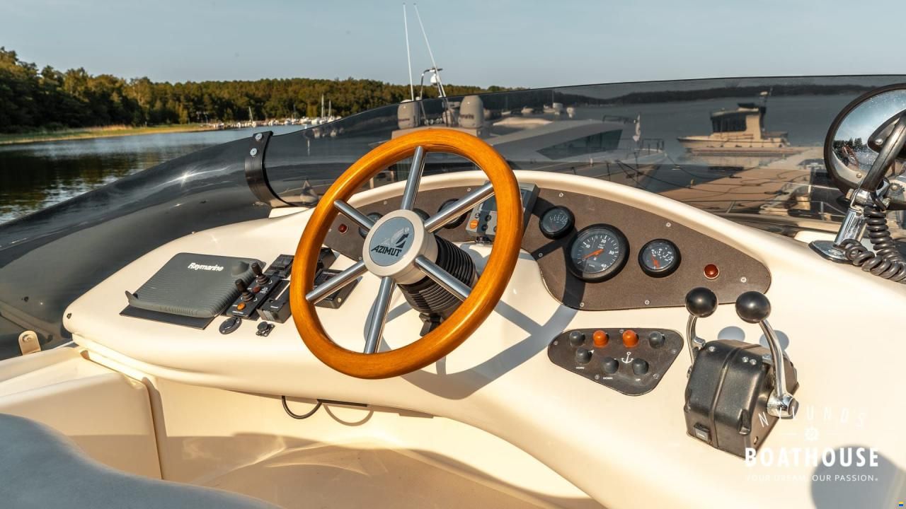 Azimut 42 Fly