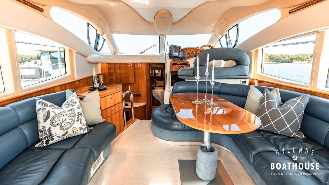 Azimut 42 Fly