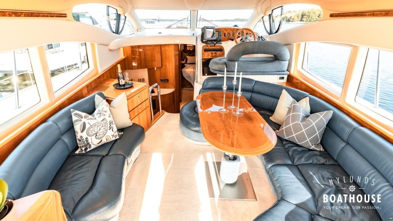 Azimut 42 Fly