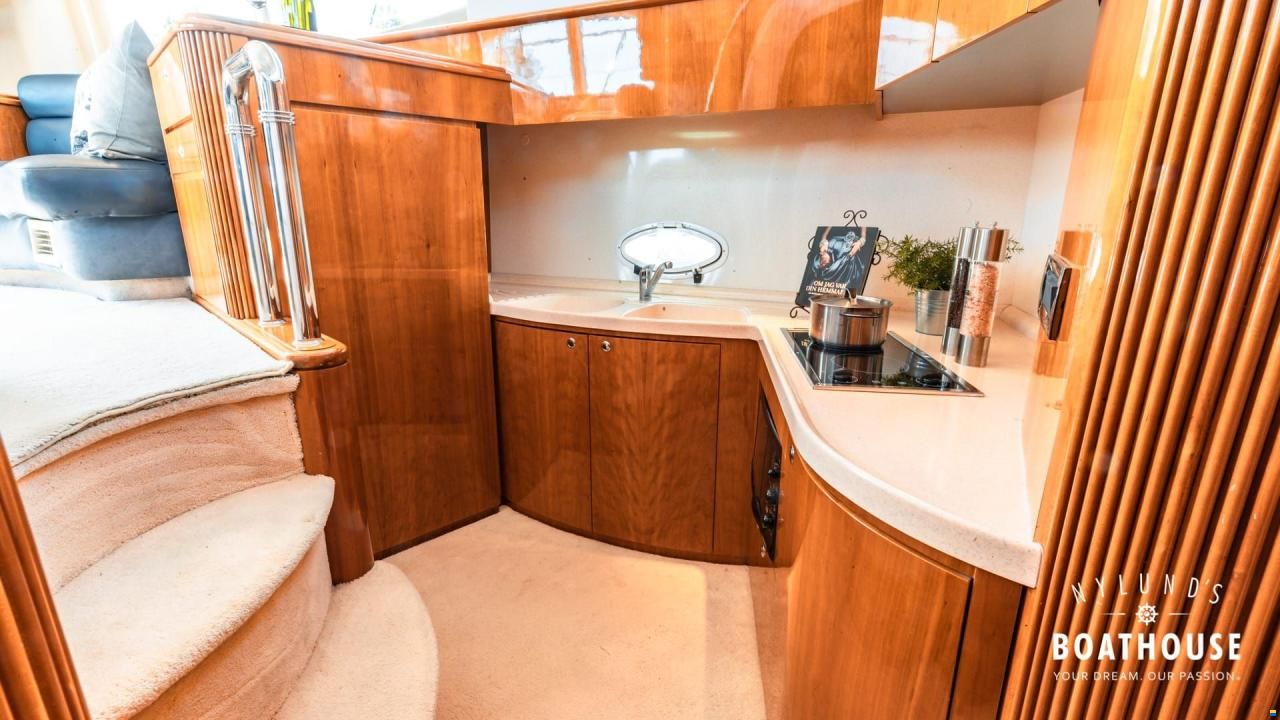 Azimut 42 Fly