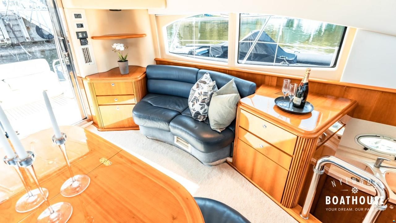Azimut 42 Fly