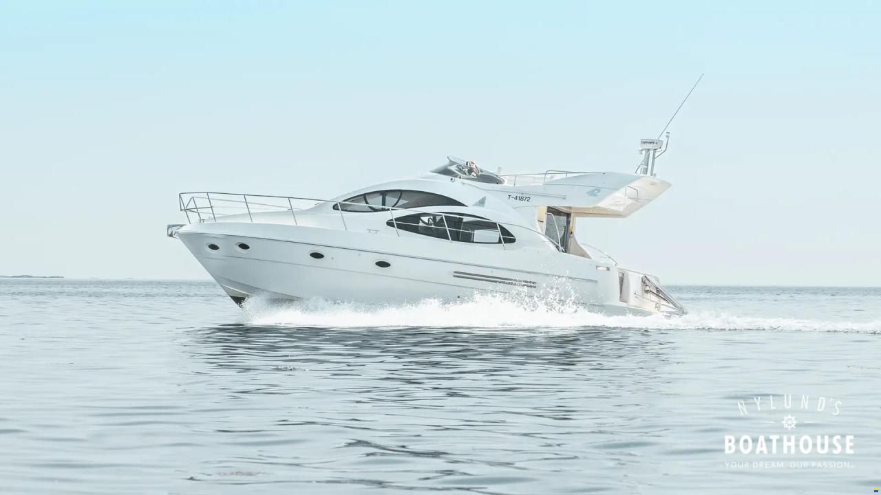 Azimut 42 Fly