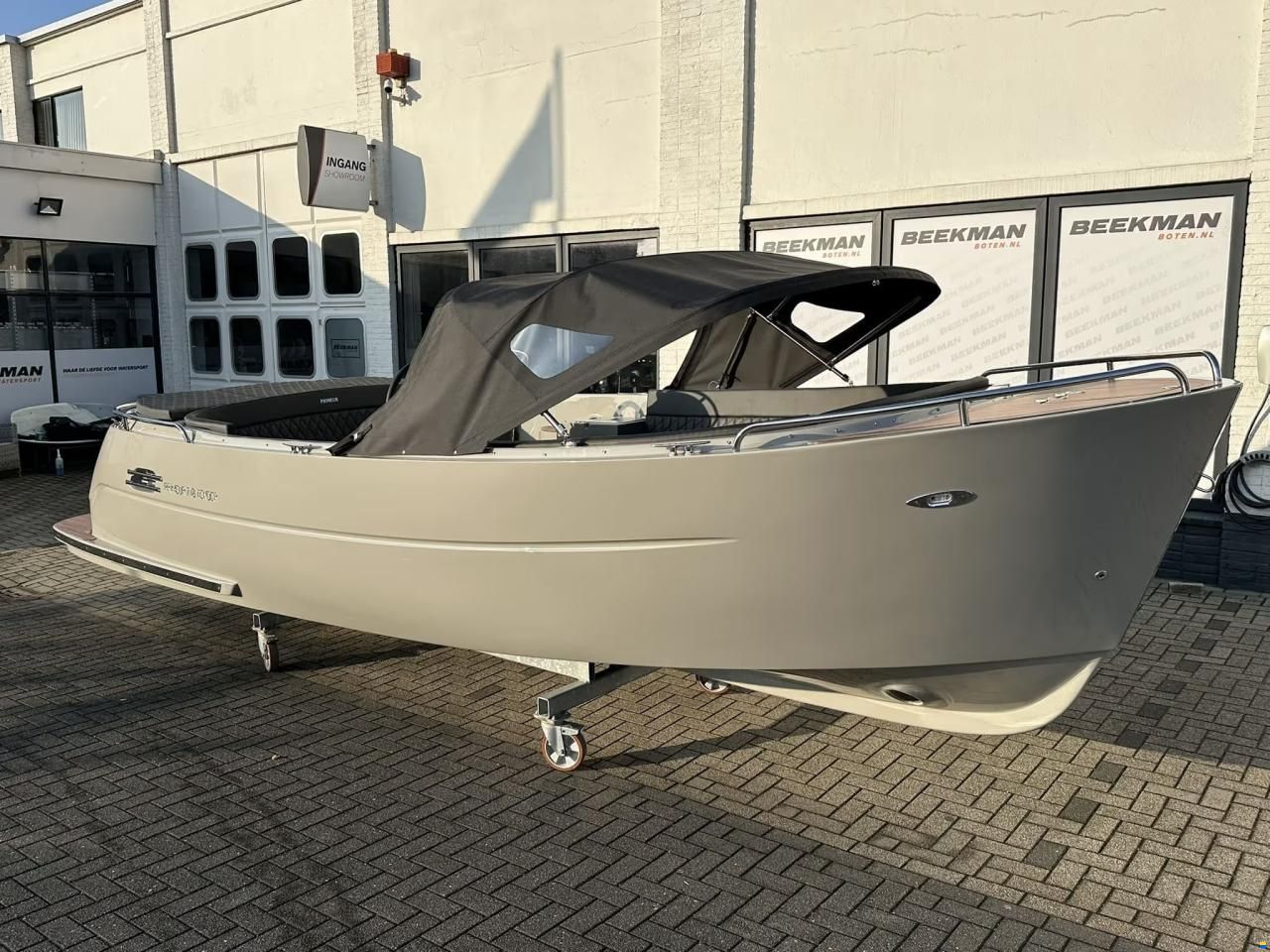 Primeur 710 Tender