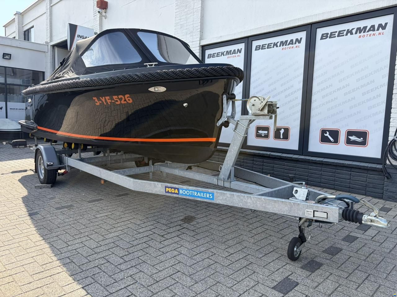 Maxima 600 Tender
