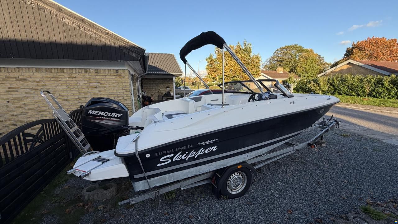 Bayliner E5 Element