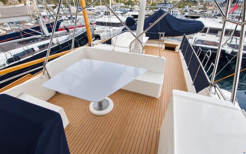 Grand Banks 52 Europa