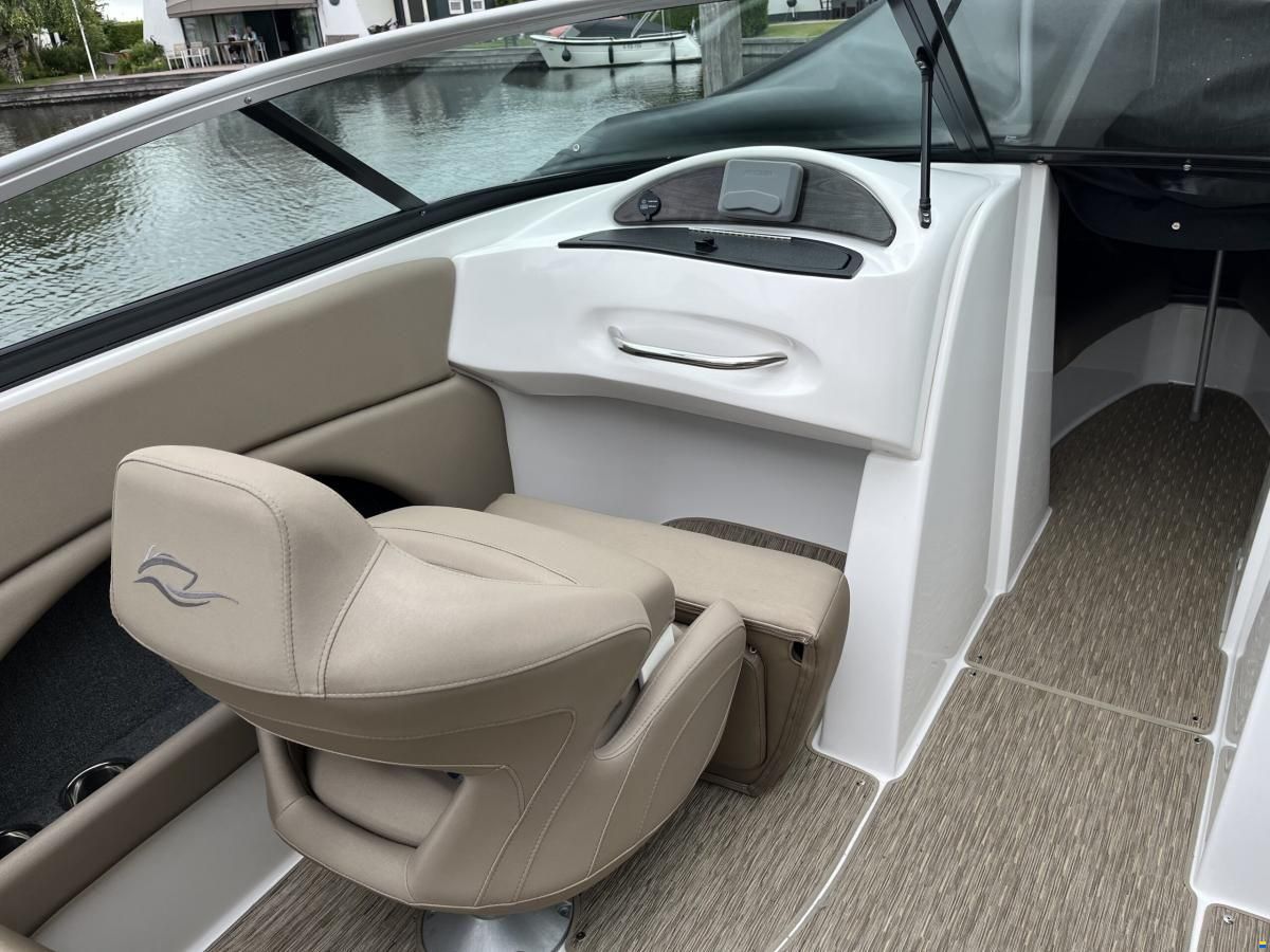 Rinker 23QX