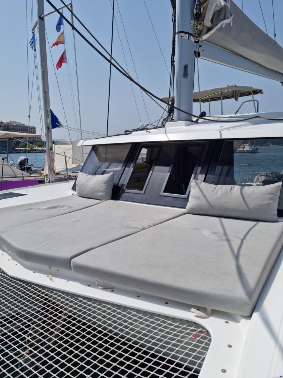Fountaine Pajot Lucia 40